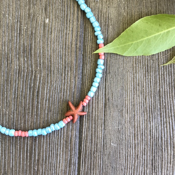 🥥🌿Handmade Beaded Starfish Necklace🌿🥥 - Picture 4 of 6